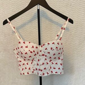 Say What? Cherry Print Crop Top - White and Red. Size medium. Playful and cute 🧡